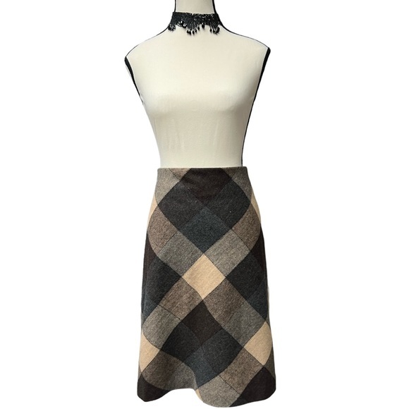 GAP Dresses & Skirts - GAP Plaid Mini Skirt in Black, Brown & Cream